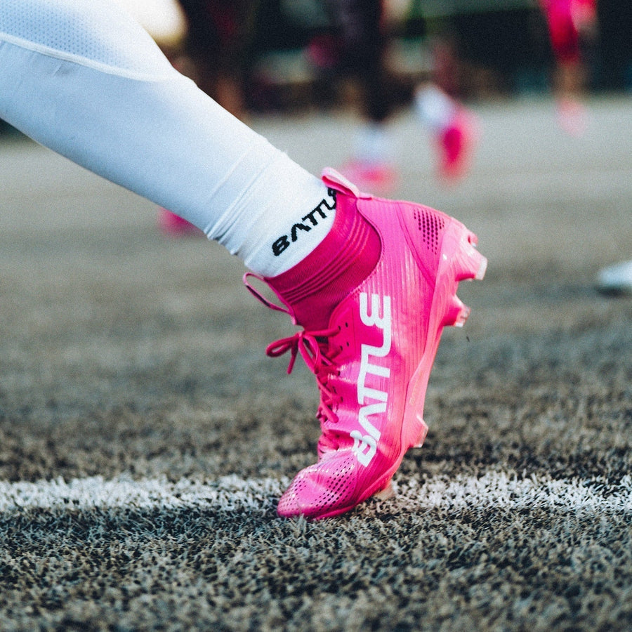 Are Metal Cleats Allowed in Football?