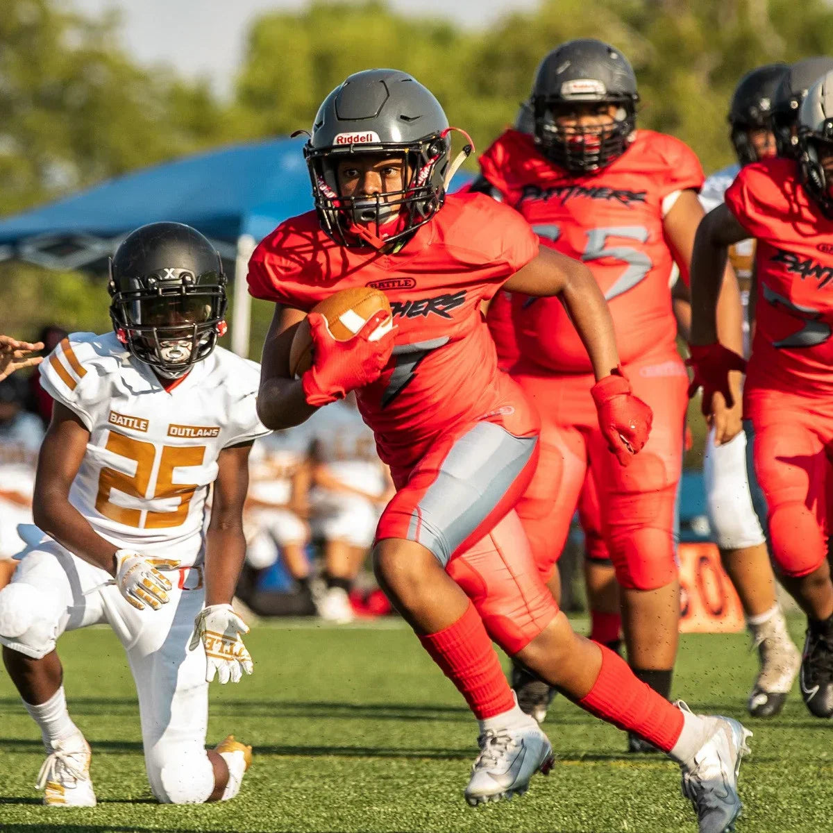 Should Kids Wear Football Gloves?